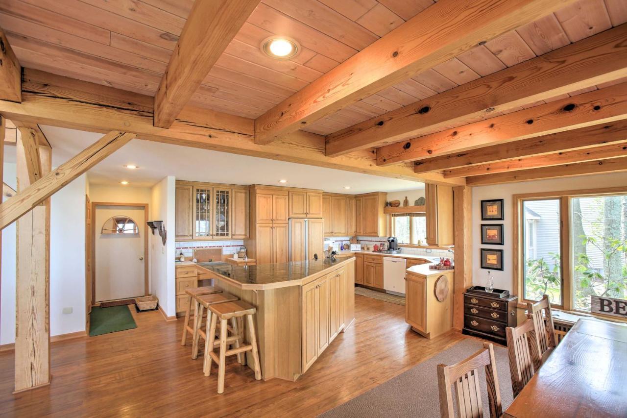 Gorgeous Charlevoix Home On Lake Michigan! Ellsworth Екстериор снимка