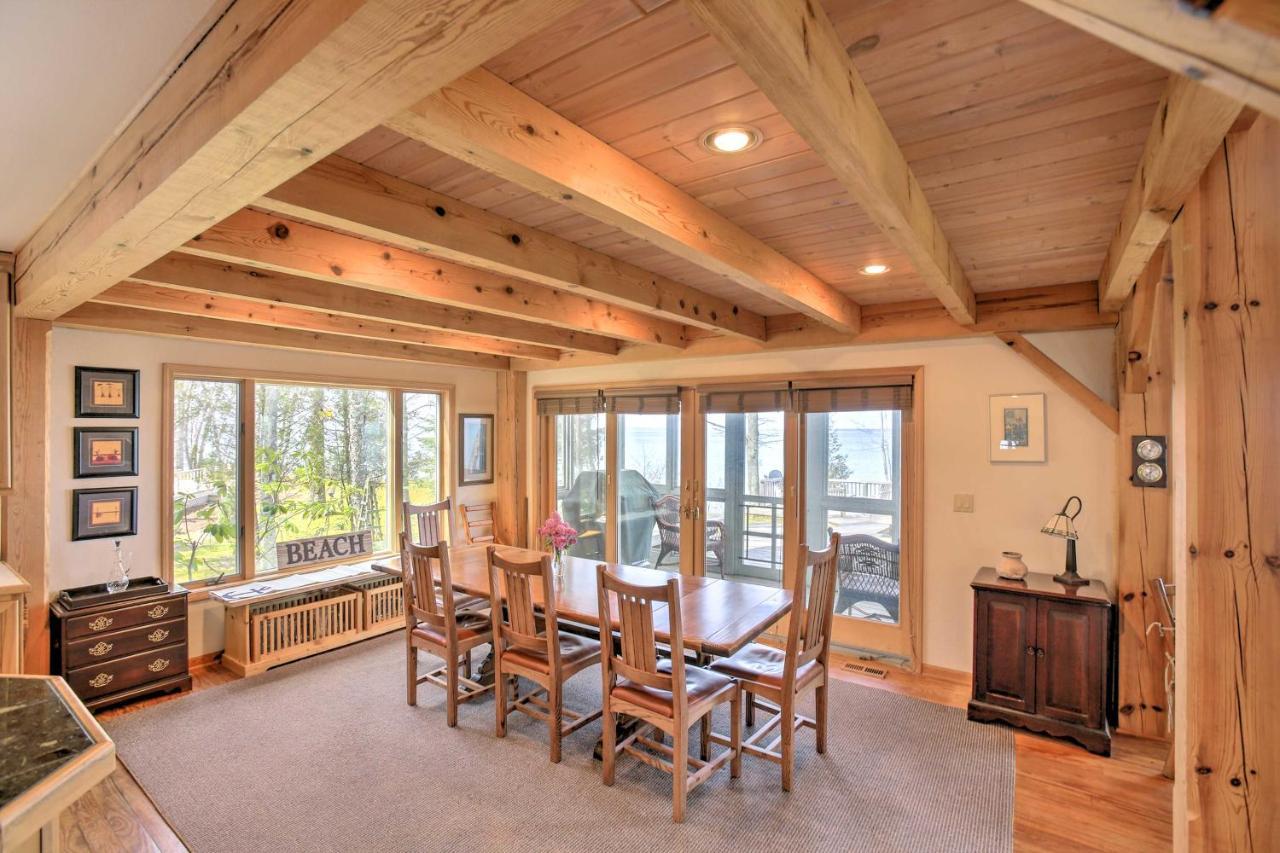 Gorgeous Charlevoix Home On Lake Michigan! Ellsworth Екстериор снимка