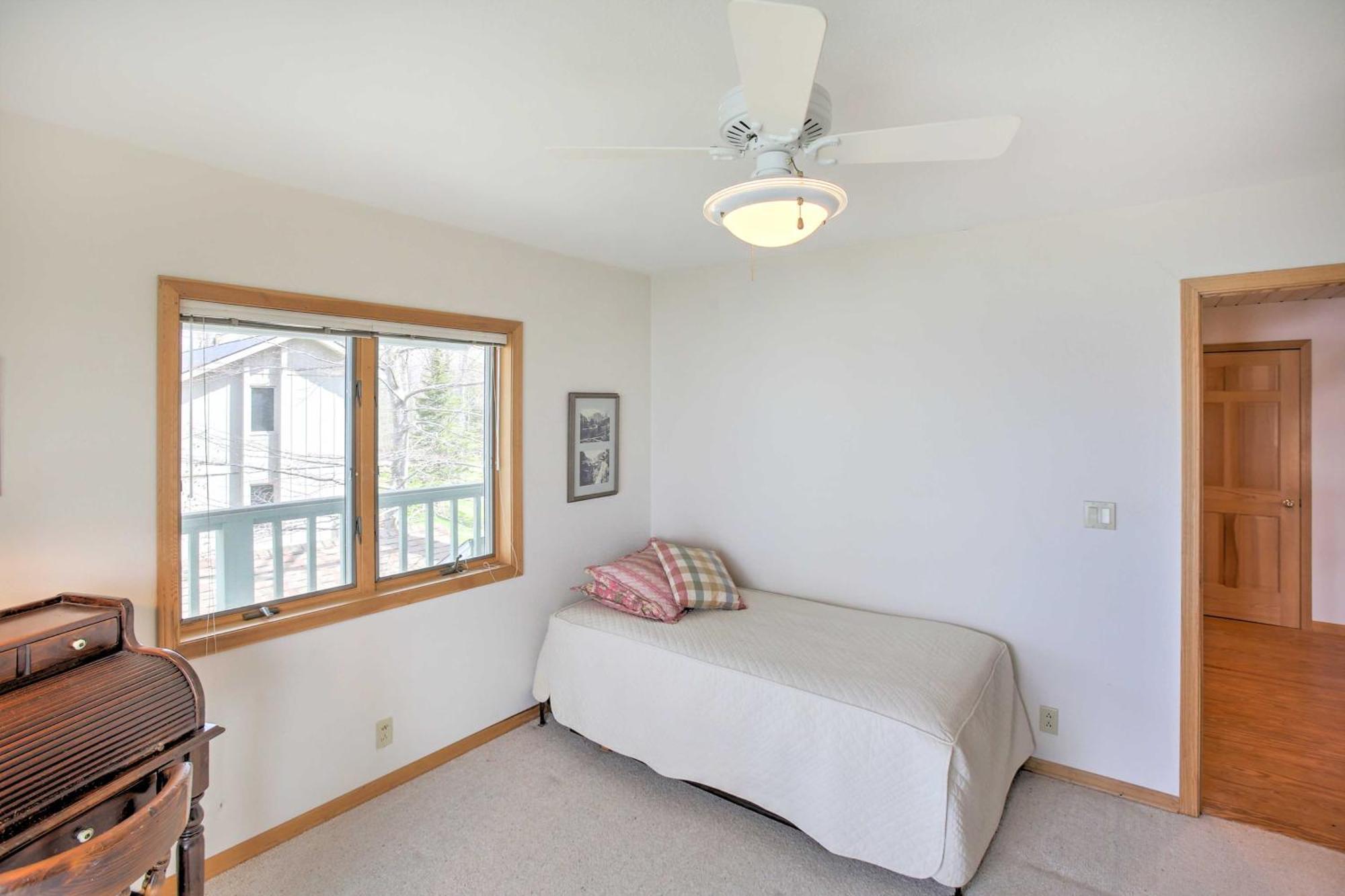 Gorgeous Charlevoix Home On Lake Michigan! Ellsworth Екстериор снимка